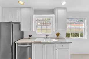 10798 SW Dardanelle Dr, Port Saint Lucie, FL 34987 - Photo 14