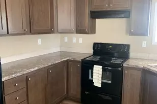 352 Mockingbird Ave, Fort Pierce, FL 34982 - Photo 6