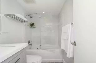 3212 NE 12th St, Pompano Beach, FL 33062 - Photo 8