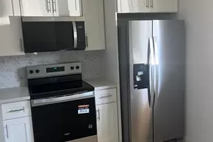 2615 NE 3rd Ct, Boynton Beach, FL 33435 - Photo 8