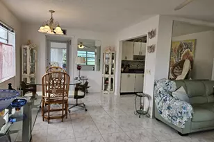 224 Burgundy E, Delray Beach, FL 33484 - Photo 4