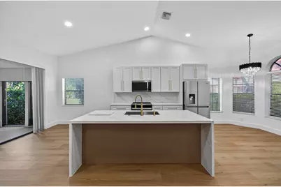 7548 Lexington Club Boulevard, Unit #B, Delray Beach, FL 33446 - Photo 6