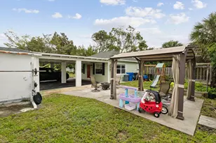 614 N 7th St, Lantana, FL 33462 - Photo 18
