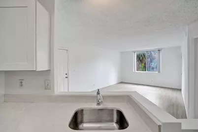 4015 W McNab Road, Unit #D204, Pompano Beach, FL 33069 - Photo 36