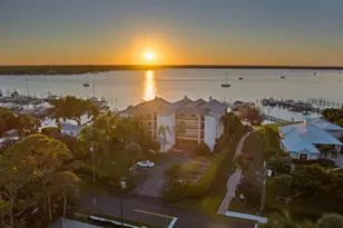 415 NW North River Dr, Stuart, FL 34994 - Photo 48