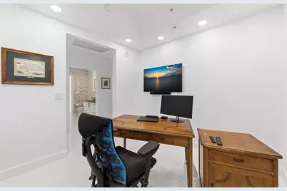 550 Okeechobee Boulevard, Unit #911, West Palm Beach, FL 33401 - Photo 16