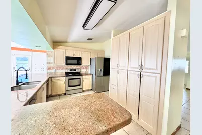 190 SW Ray Avenue, Port Saint Lucie, FL 34953 - Photo 14