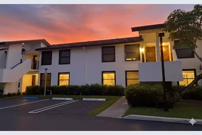 218 Lake Pointe Drive, Unit #108, Oakland Park, FL 33309 - Photo 2