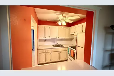 480 Horizons W, Unit #110, Boynton Beach, FL 33435 - Photo 12