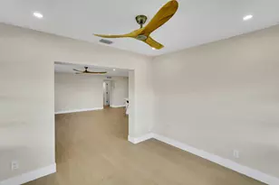 890 High Point Blvd N, Delray Beach, FL 33445 - Photo 32