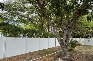 23261 Boca Club Colony Cir, Boca Raton, FL 33433 - Photo 4