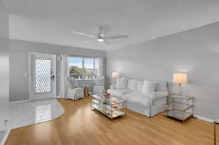 336 Dorset H, Boca Raton, FL 33434 - Photo 2