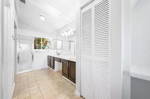 8 Windsor Ln, Palm Beach Gardens, FL 33418 - Photo 12