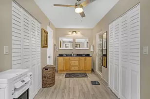 923 Springdale Cir, Palm Springs, FL 33461 - Photo 18