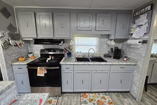 1176 Pylant Dr, Moore Haven, FL 33471 - Photo 16