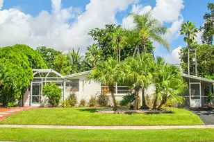 8911 SW 197th St, Cutler Bay, FL 33157 - Photo 1