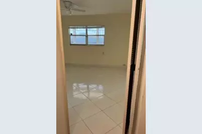 193 Saxony E, Delray Beach, FL 33446 - Photo 10