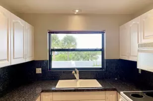 6142 SE Landing Way, Stuart, FL 34997 - Photo 10