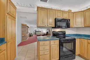 634 Hummingbird Ln, Delray Beach, FL 33445 - Photo 18