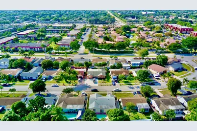 22710 SW 65th Circle, Boca Raton, FL 33428 - Photo 4