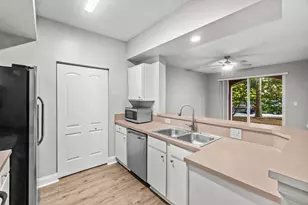 1000 Scotia Dr, Hypoluxo, FL 33462 - Photo 10
