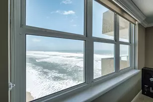 5440 N Ocean Dr, Riviera Beach, FL 33404 - Photo 18