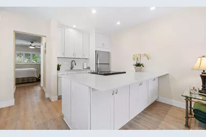 1001 NE 8th Avenue, Unit #105, Delray Beach, FL 33483 - Photo 4