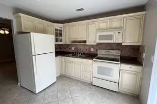 1611 S Johnson Street Unit, Lake Worth Beach, FL 33460 - Photo 2