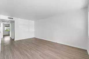 1007 Rexford A, Boca Raton, FL 33434 - Photo 4