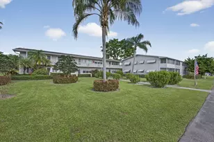 16 Sussex A, West Palm Beach, FL 33417 - Photo 2