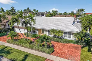 885 Nafa Dr, Boca Raton, FL 33487 - Photo 2