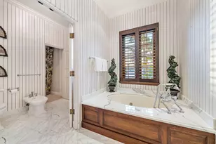 143 Clarendon Ave, Palm Beach, FL 33480 - Photo 32