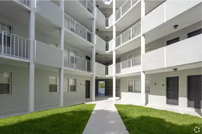 2711 Vandiver Drive, Unit #307, West Palm Beach, FL 33409 - Photo 10