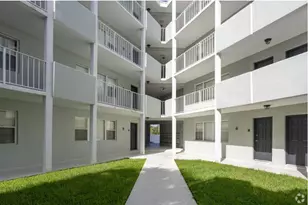2711 Vandiver Dr, West Palm Beach, FL 33409 - Photo 10