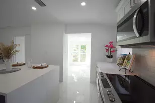 3541 NW 37th Ave, Lauderdale Lakes, FL 33309 - Photo 8