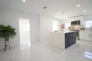 3541 NW 37th Ave, Lauderdale Lakes, FL 33309 - Photo 6