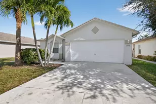 1430 Red Apple Ln, West Palm Beach, FL 33415 - Photo 2