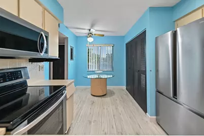 7286 Huntington Lane, Unit #402, Delray Beach, FL 33446 - Photo 8