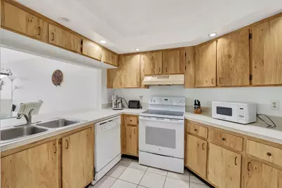 600 Egert Circle, Unit #7204, Delray Beach, FL 33444 - Photo 10