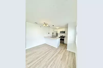 727 W Tiffany Dr, Unit #1, West Palm Beach, FL 33407 - Photo 2