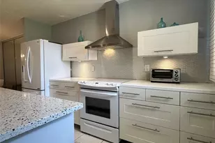 14492 Canalview Dr, Delray Beach, FL 33484 - Photo 8