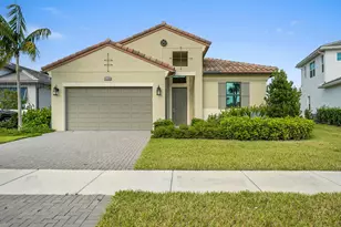 11249 SW Pietra Wy, Port Saint Lucie, FL 34987 - Photo 2