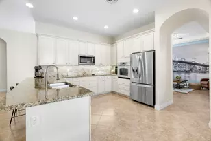 12085 Aviles Cir, Palm Beach Gardens, FL 33418 - Photo 24