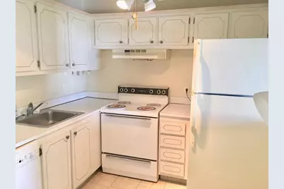 400 Village Green Circle W, Unit #317, Palm Springs, FL 33461 - Photo 2
