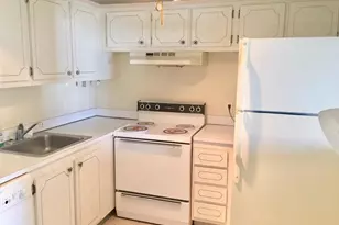 400 Village Green Cir W, Palm Springs, FL 33461 - Photo 2