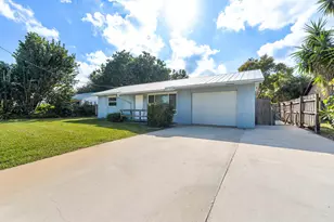 8756 SE Sunset Dr, Hobe Sound, FL 33455 - Photo 4