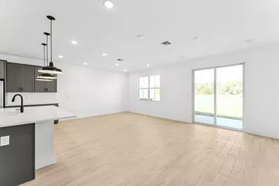 179 SE Birch Terrace, Unit #0736, Stuart, FL 34997 - Photo 14