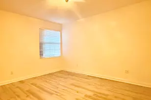 2861 Livingston Ln, West Palm Beach, FL 33411 - Photo 10