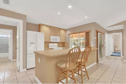 1255 NW Sun Terrace Circle, Unit #7B, Port Saint Lucie, FL 34986 - Photo 16