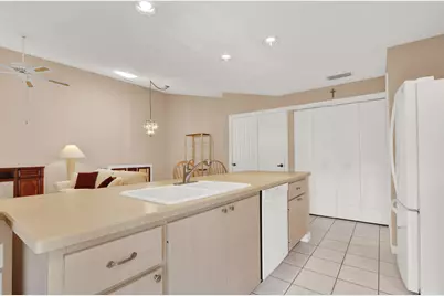 1255 NW Sun Terrace Circle, Unit #7B, Port Saint Lucie, FL 34986 - Photo 20